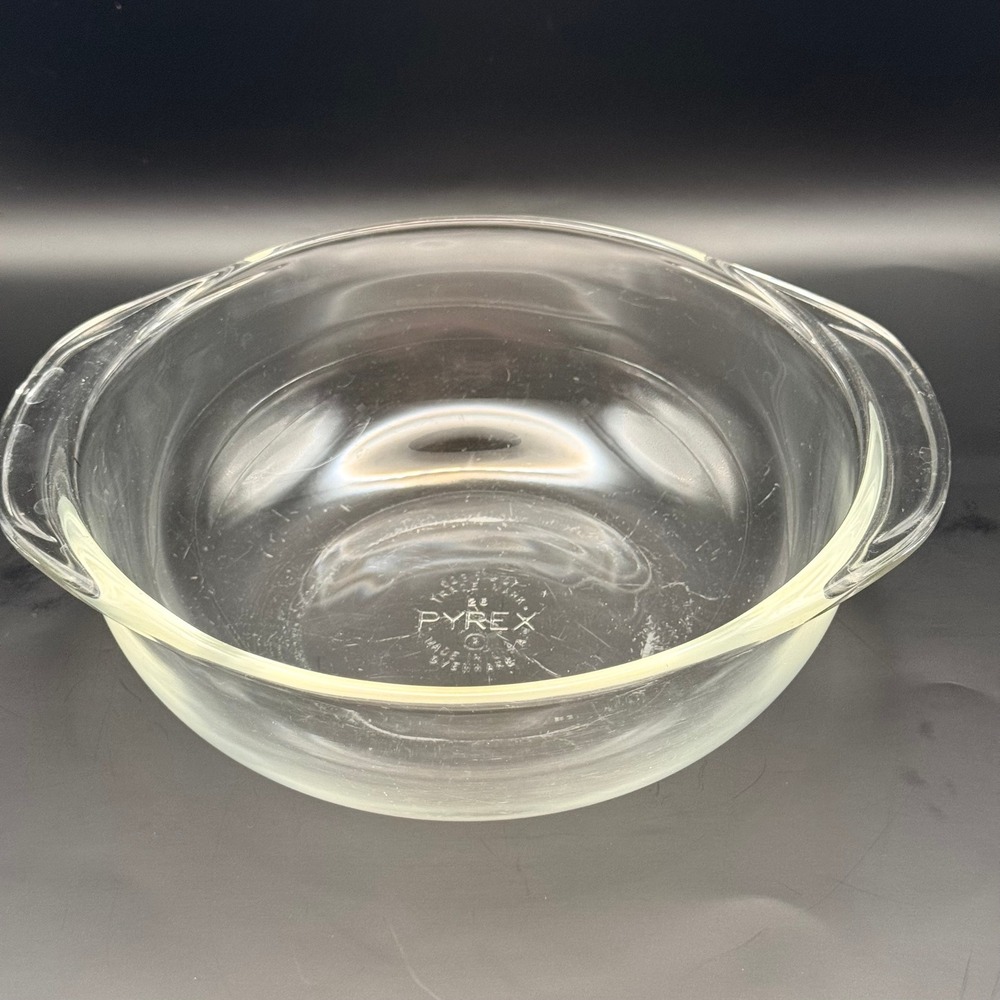 Vintage Pyrex Clear Glass Round Casserole Dish 26 Made in USA Ovenware 1.5 Quart
